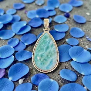 Gorgeous High Quality Larimar Pendant