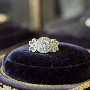 Sterling Silver White Sapphire Crystal Ring (Size 10)